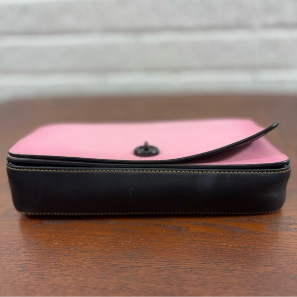 Coach Dinky pink  Crossbody Bag with Gunmetal Chain kisslock  GUC - Picture 8 of 11